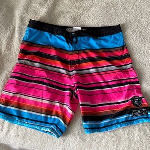 Billabong Men’s Swimsuit Size 32